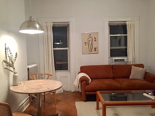156 Noble St #3 Photo 1