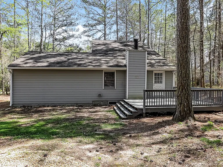 1398 Lakeview Pkwy — Photo 16