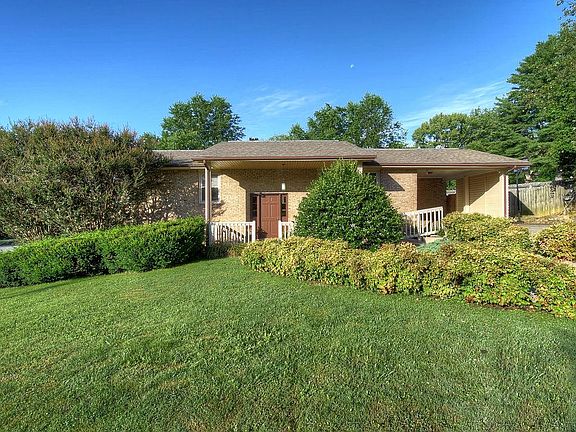 2nd image of 1308 Plantation Dr
