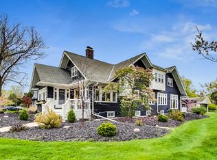 165 S Delaplaine Rd, Riverside, IL 60546