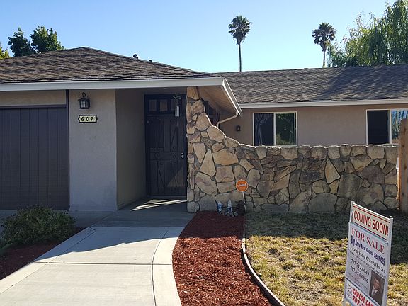 4th image of 607 Roleen Dr
