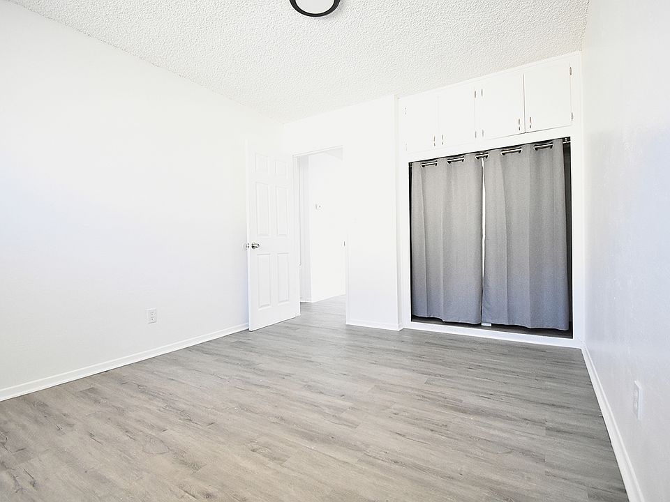 Back Bedroom Picture 1