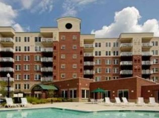 38 Village Rd APT 710, Middleton, MA 01949