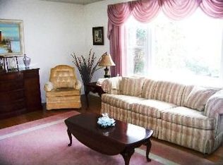 1249 Candlewood Dr, Downers Grove, IL