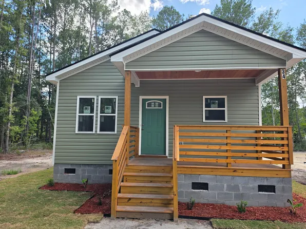 34 Austin Dr, Walterboro, SC 29488