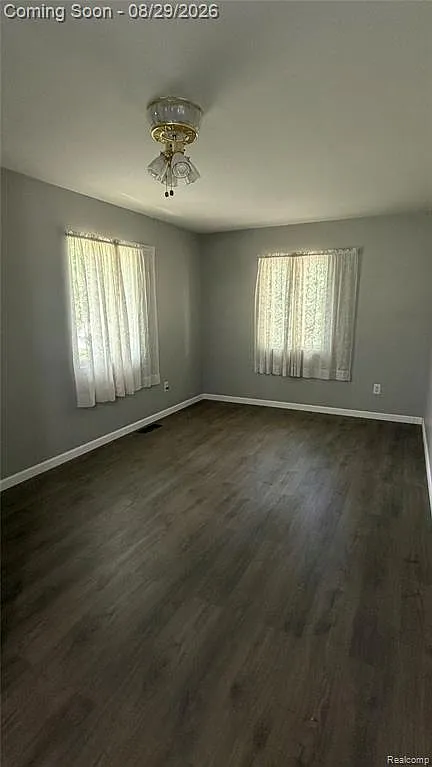2 bed, 1.5 bath, 1100 sqft, $2,100 — Photo 3