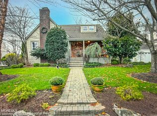 240 Oakhurst Rd, Oakhurst, NJ 07755