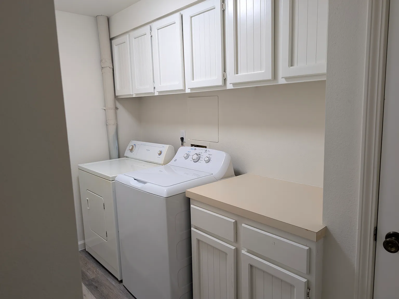 3 bed, 1320 sqft, $1,950 — Photo 4