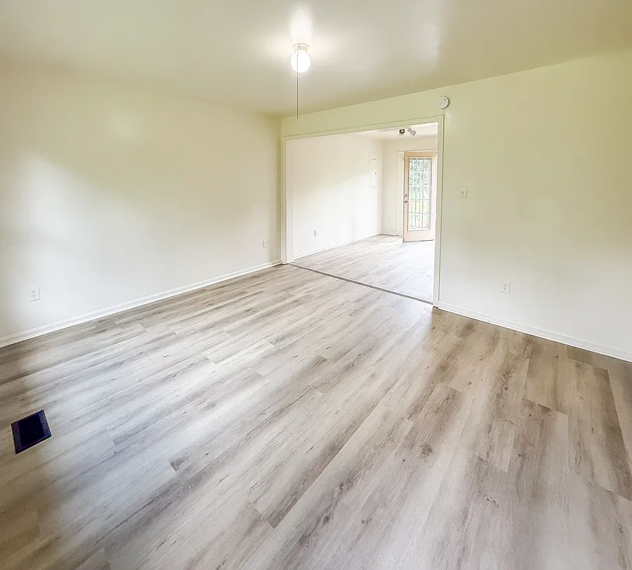 3 bed, 864 sqft, $1,399 — Photo 4