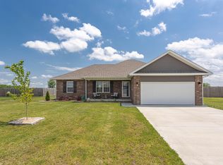 4708 S 125th Rd, Bolivar, MO 65613