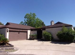 7839 Oakington Dr, Houston, TX 77071