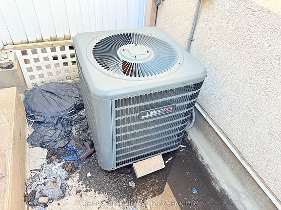 5th image of 42 Western Battery Rd #716