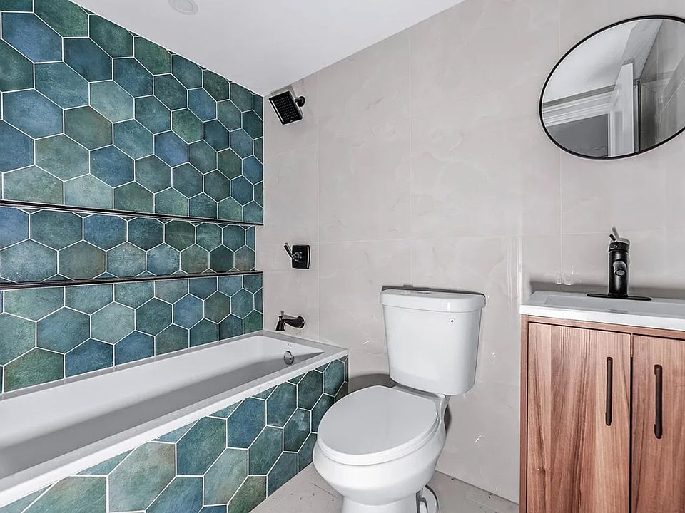 1st image of 119 E 29th St #6