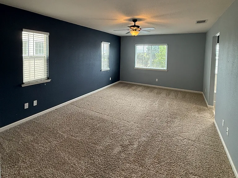 2701 Gramercy Cir — Photo 6
