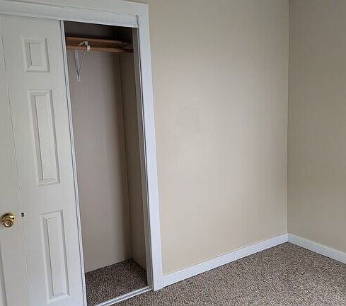 5th image of 9 Village St #15B