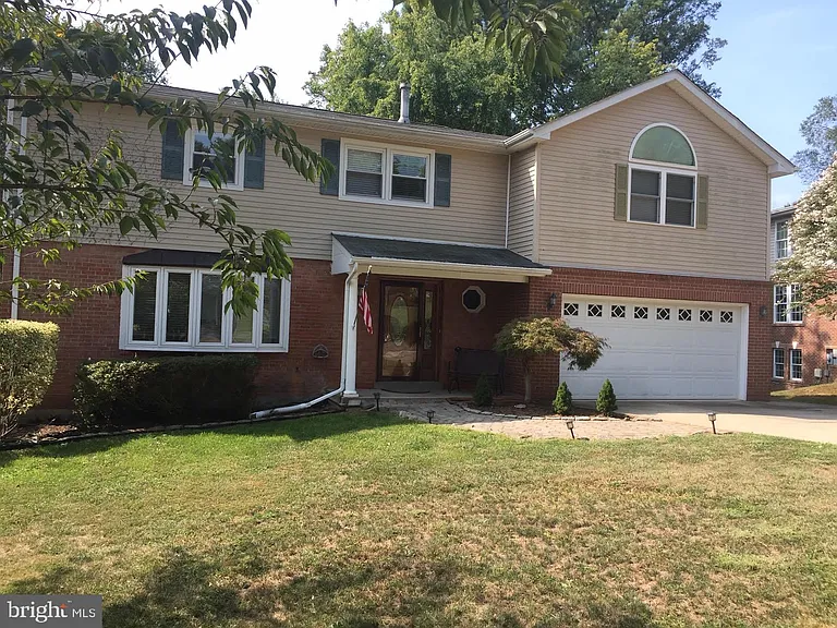 7012 Galgate Dr — Photo 1