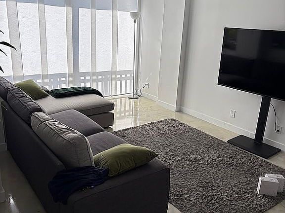 2nd image of 17021 N Bay Rd APT 428