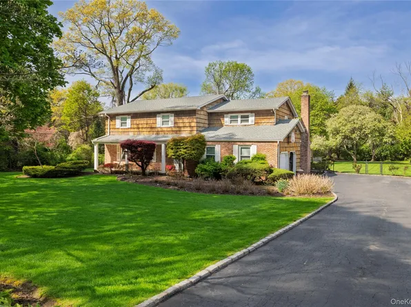 167 Brookville Lane, Glen Head, NY 11545