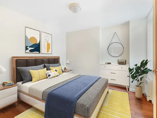 463 Saint John's Place image 7 of 8