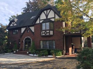 93 Romer Rd, Staten Island, NY 10304