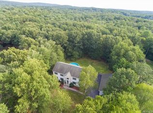 10 Timber Ct, Highland, NY 12528