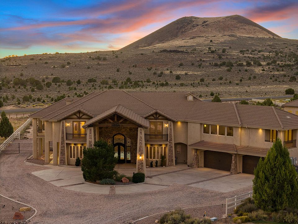 1st image of 533 W Canyon Trails Cir