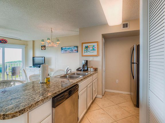 4th image of 500 Burton Dr #3303