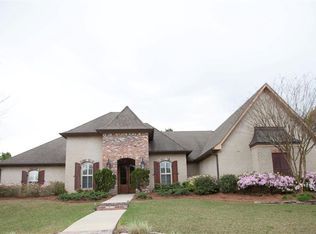 266 Lake Cir, Madison, MS 39110