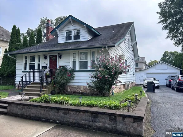 62 Tuxedo Ave, Hawthorne, NJ 07506
