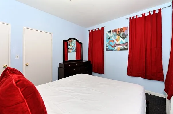 Rented by Eisenberg Exclusives | media 81