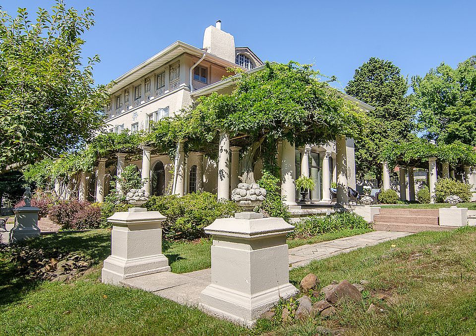 272 Old Short Hills Rd, Short Hills, NJ 07078 | Zillow