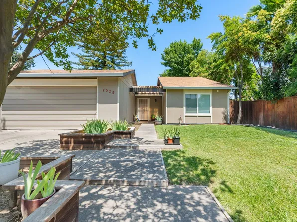 7025 Woodrick Way, Sacramento, CA 95842