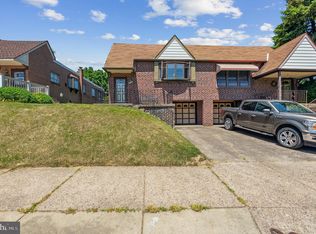 8232 Pine Rd, Philadelphia, PA 19111