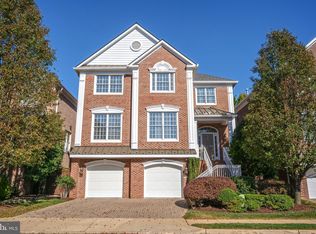 8016 Wolftrap Rd, Dunn Loring, VA 22027