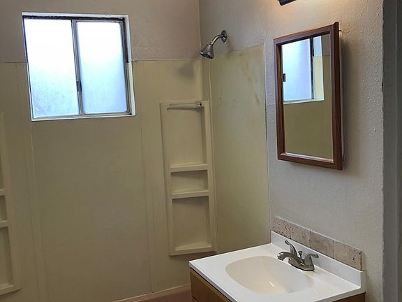 4th image of 3421 Ross Ave SE APT A