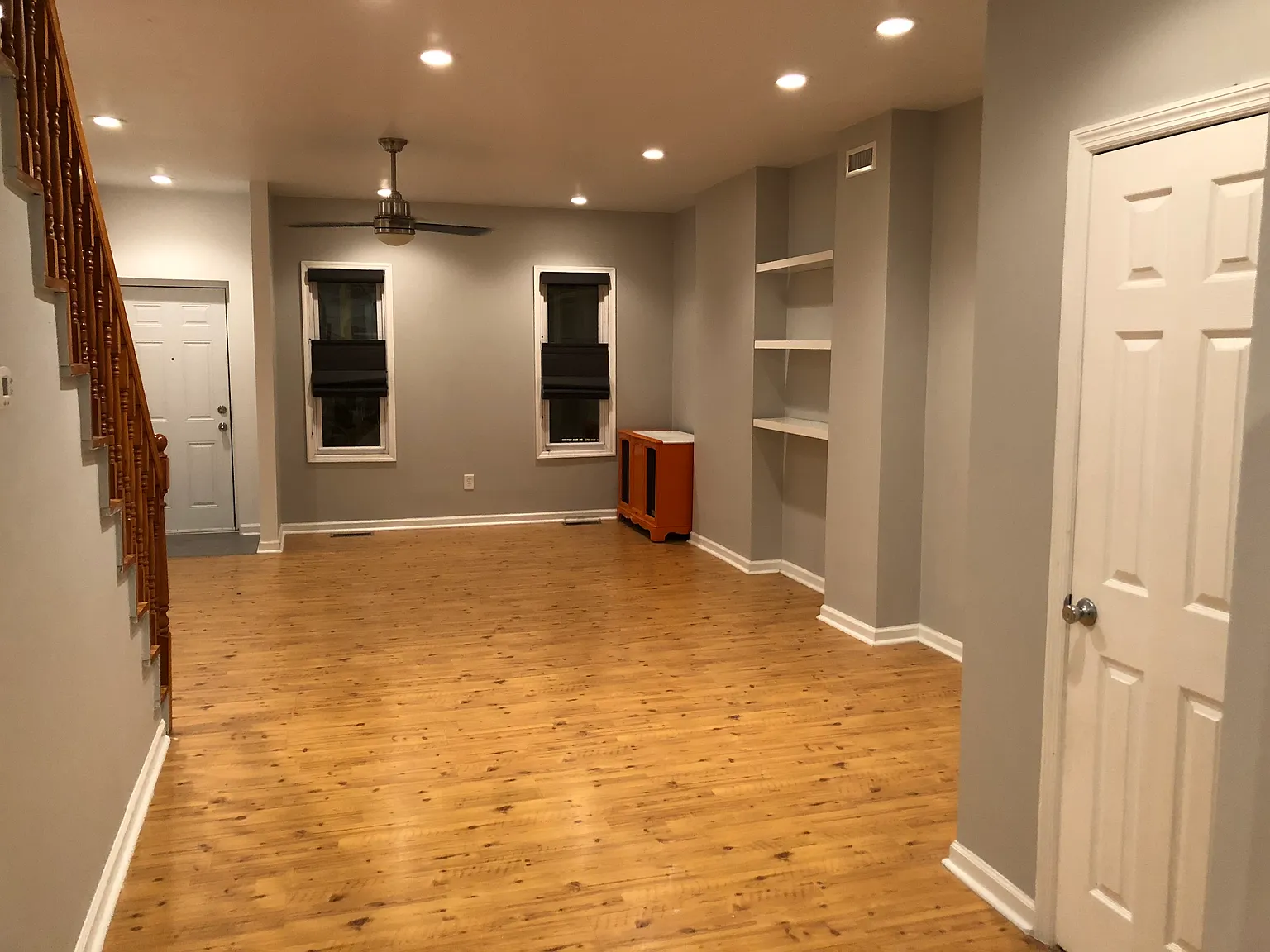 3 bed, 1.5 bath, 1200 sqft, $2,100 — Photo 4