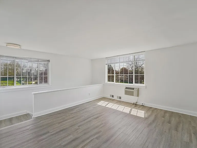 1244 Savannah Pl SE #B — Photo 9