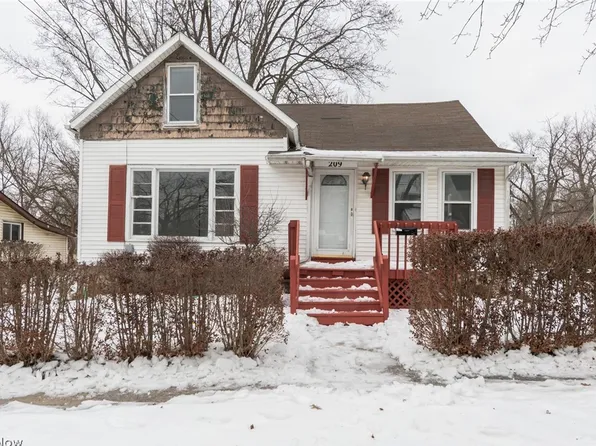 209 Dodge St, Kent, OH 44240