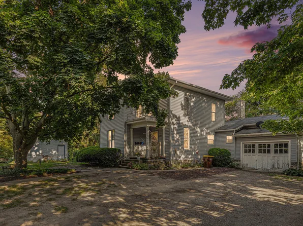 341 E Main St, Ionia, MI 48846