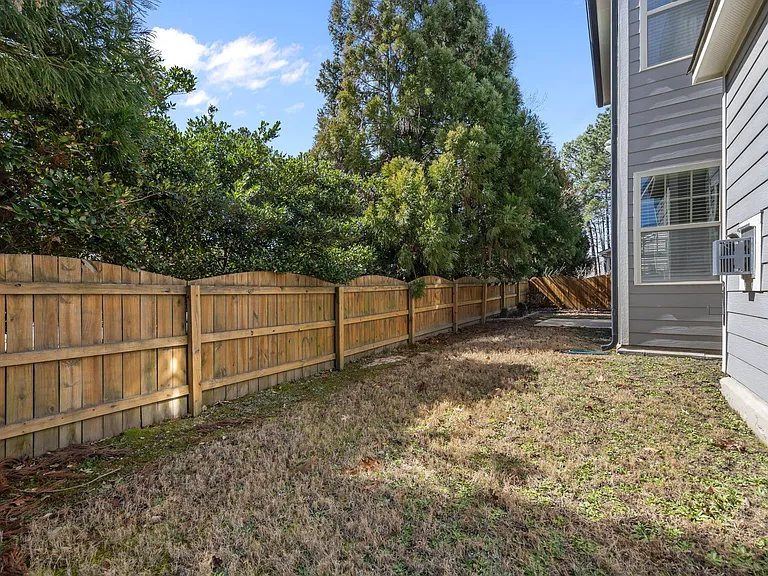 729 Lake Artesia Ln — Photo 47