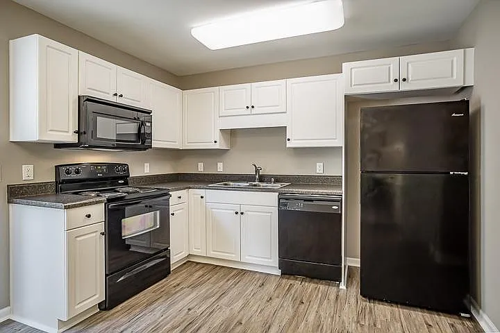 402 Ellis Ave — Photo 8