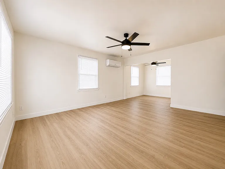 514 Water St — Photo 14