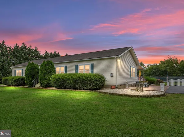 4576 Holletts Corner Rd, Clayton, DE 19938