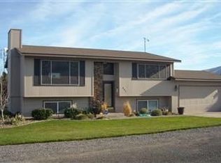 341 Rainbow Pl W, Mattawa, WA 99349