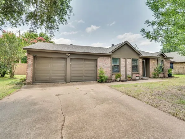 3501 French Wood Dr, Arlington, TX 76016