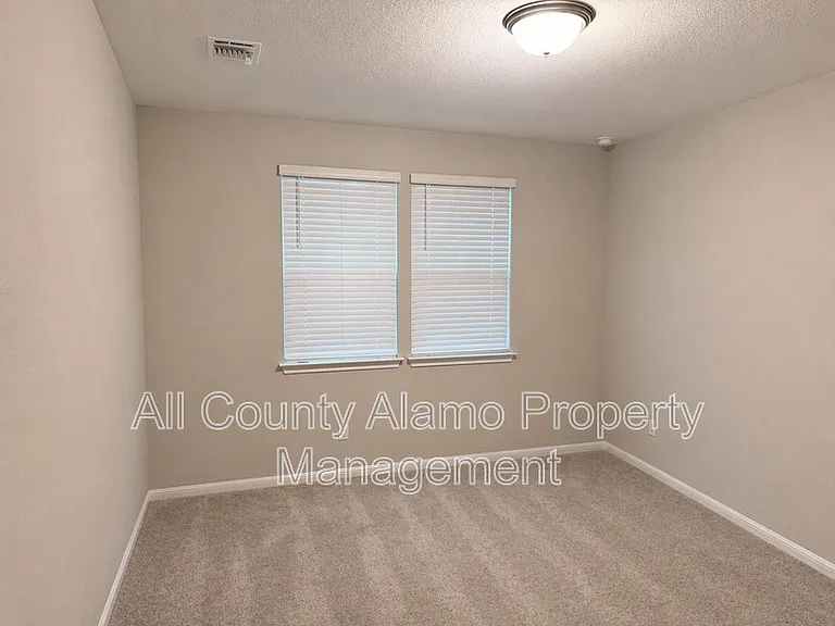 420 Chaste Tree Dr — Photo 6