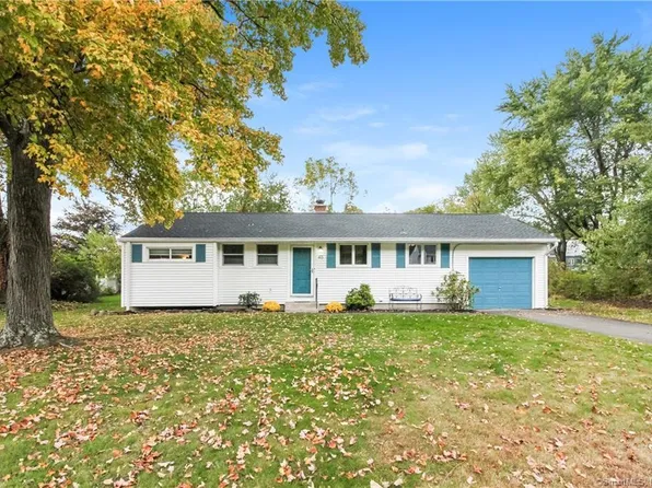 45 Hayes Road, Simsbury, CT 06081