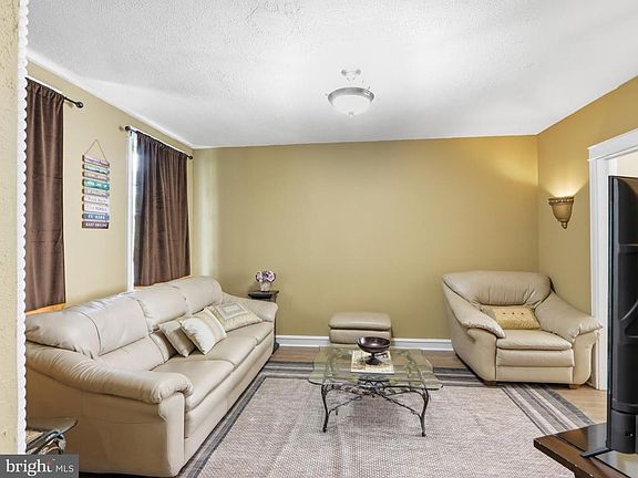 5th image of 3406 Erdman Ave