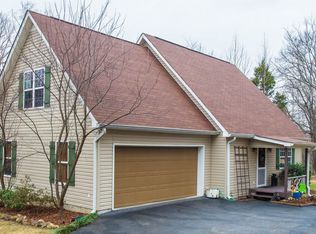 1930 Lane Dr, Signal Mountain, TN 37377