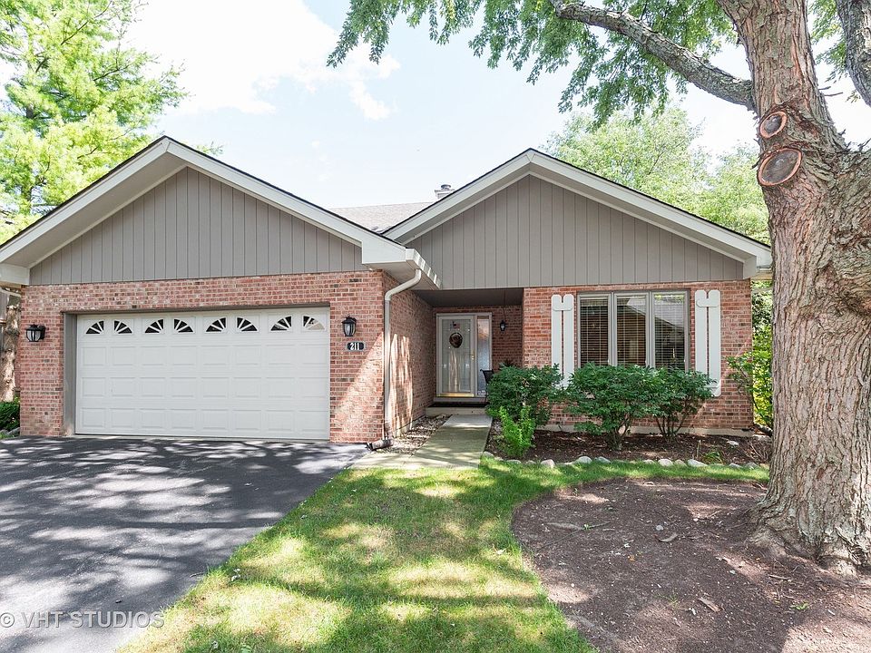 1st image of 211 Royal Ln